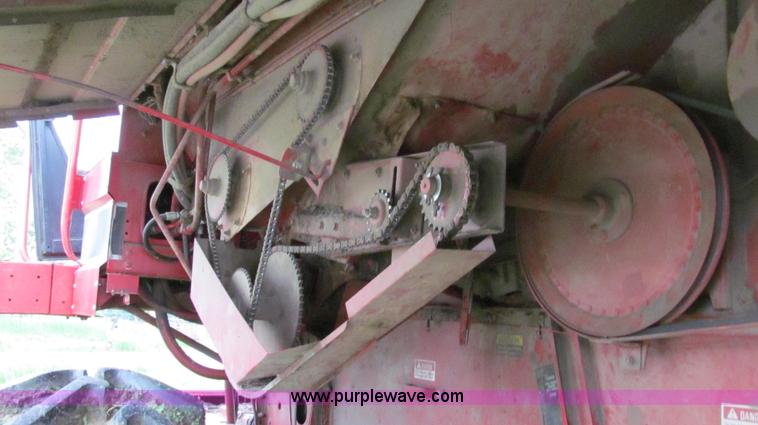 image for item E3973 1986 Case IH 1620 combine