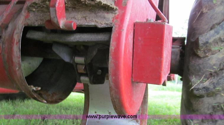 image for item E3973 1986 Case IH 1620 combine