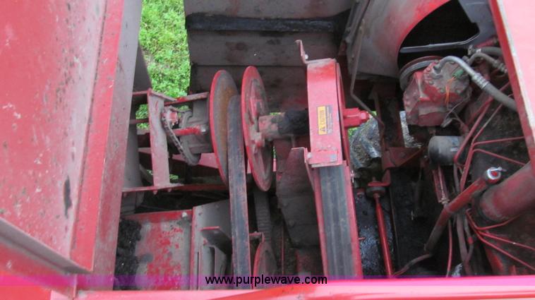 image for item E3973 1986 Case IH 1620 combine