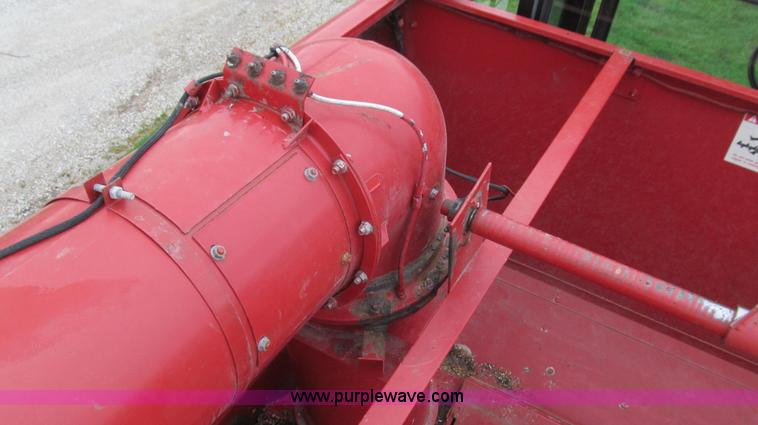 image for item E3973 1986 Case IH 1620 combine