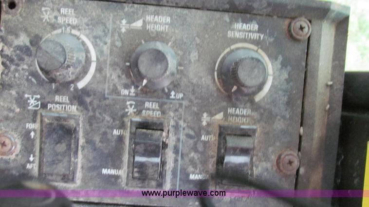 image for item E3973 1986 Case IH 1620 combine