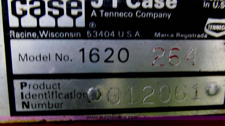 image for item E3973 1986 Case IH 1620 combine