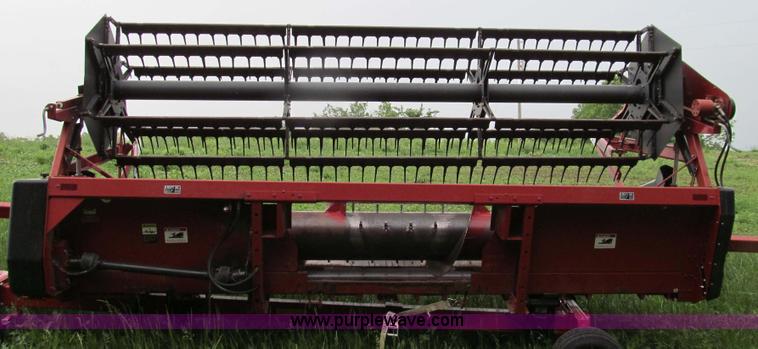 image for item E3974 Case IH 1020 15' header