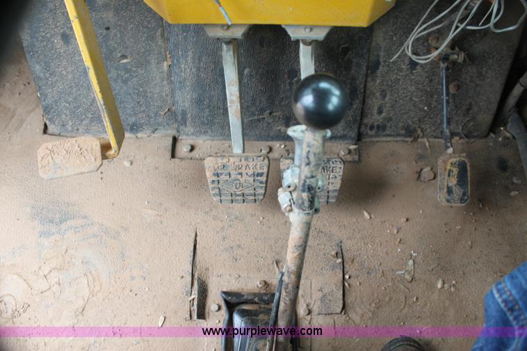 image for item E8493 Ag-Chem TerraGator 1603 floater