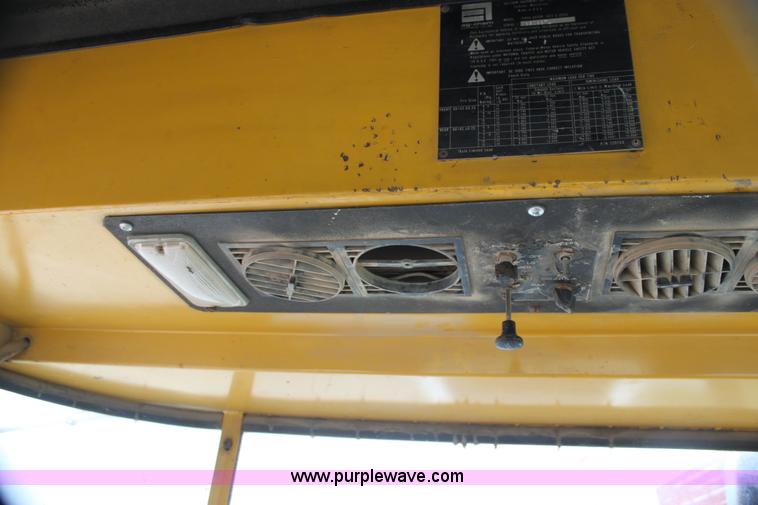 image for item E8493 Ag-Chem TerraGator 1603 floater