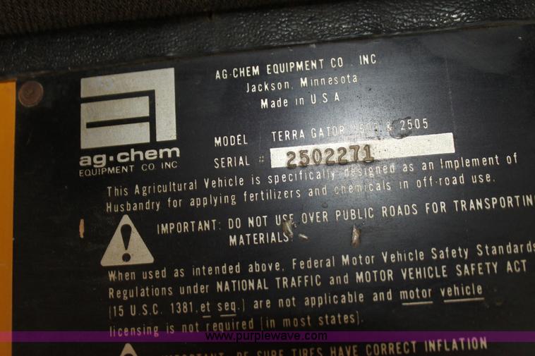 image for item E8493 Ag-Chem TerraGator 1603 floater