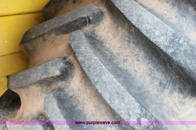 image for item E8493 Ag-Chem TerraGator 1603 floater