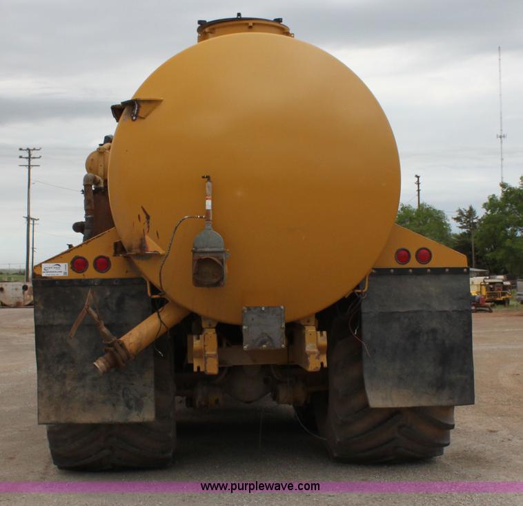 image for item E8496 Ag-Chem TerraGator 2505 floater