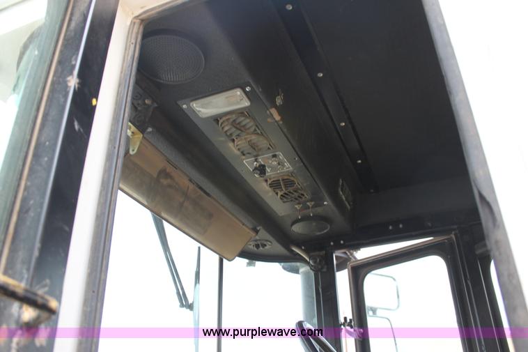 image for item E8496 Ag-Chem TerraGator 2505 floater