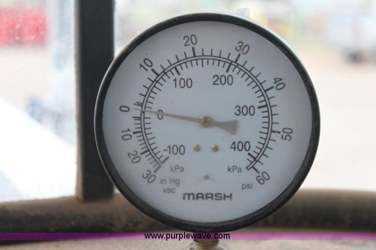 image for item E8496 Ag-Chem TerraGator 2505 floater