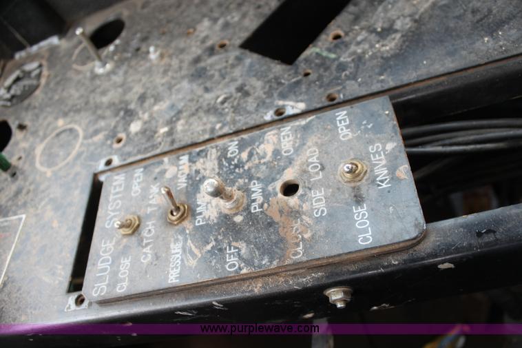 image for item E8496 Ag-Chem TerraGator 2505 floater