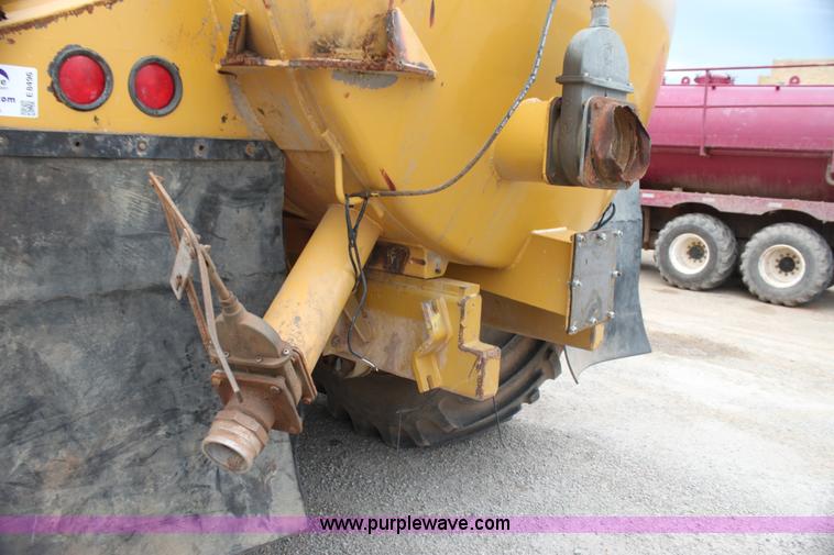 image for item E8496 Ag-Chem TerraGator 2505 floater