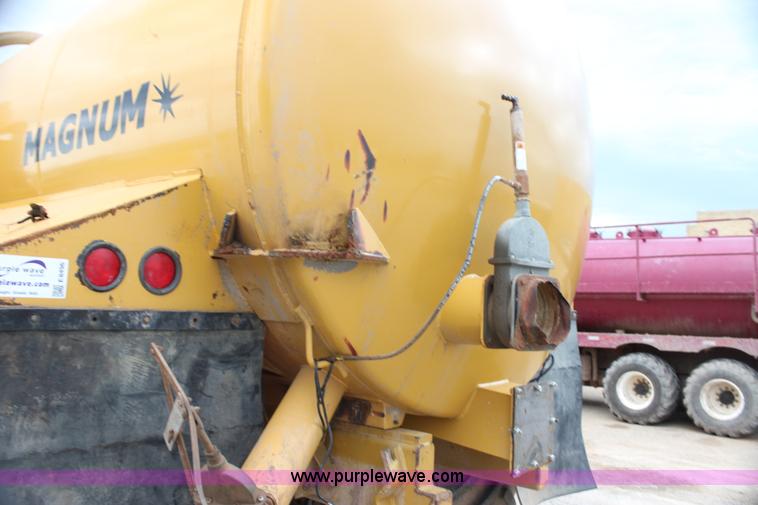 image for item E8496 Ag-Chem TerraGator 2505 floater