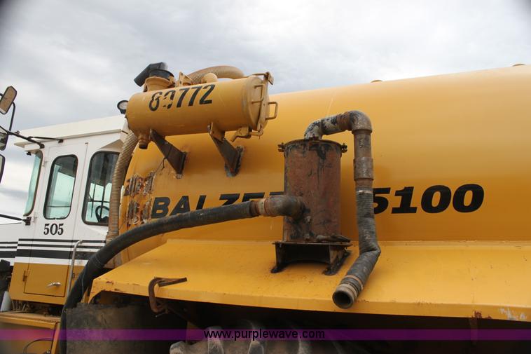 image for item E8496 Ag-Chem TerraGator 2505 floater