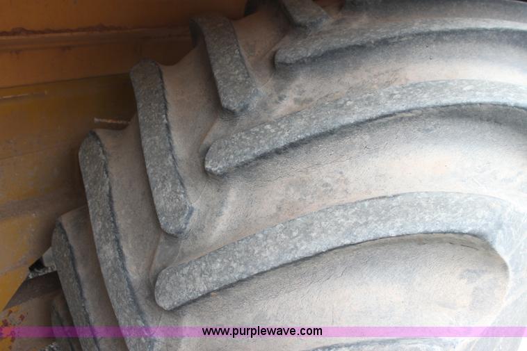 image for item E8496 Ag-Chem TerraGator 2505 floater