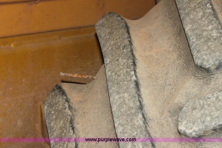 image for item E8496 Ag-Chem TerraGator 2505 floater