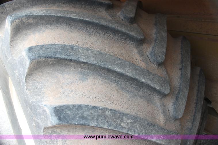 image for item E8496 Ag-Chem TerraGator 2505 floater