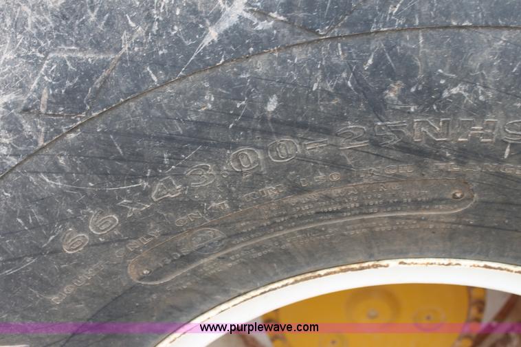 image for item E8496 Ag-Chem TerraGator 2505 floater