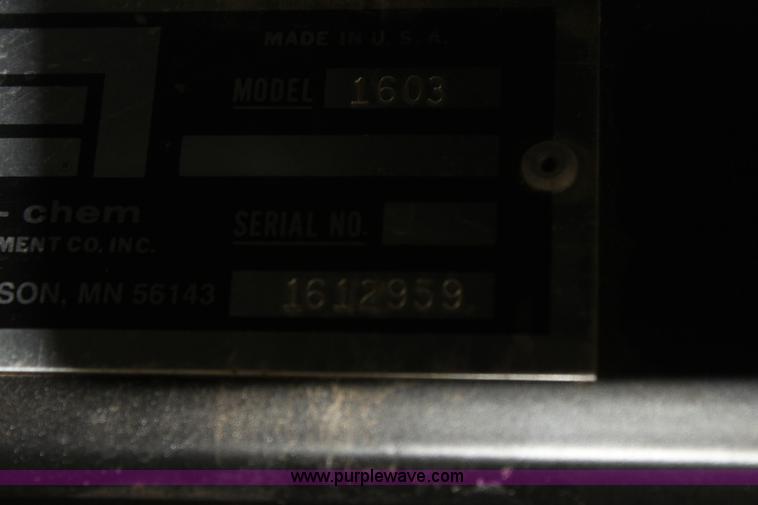 image for item E8496 Ag-Chem TerraGator 2505 floater