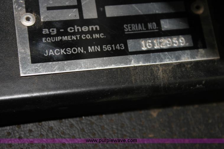 image for item E8496 Ag-Chem TerraGator 2505 floater