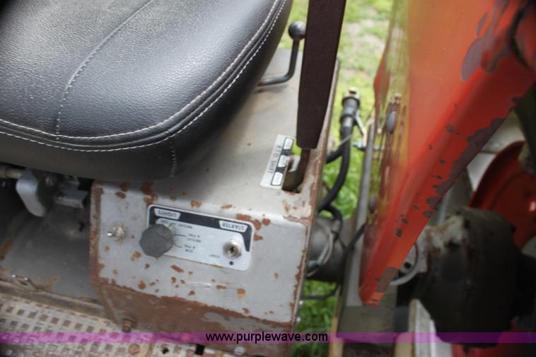 image for item E8498 Massey-Ferguson 180 tractor