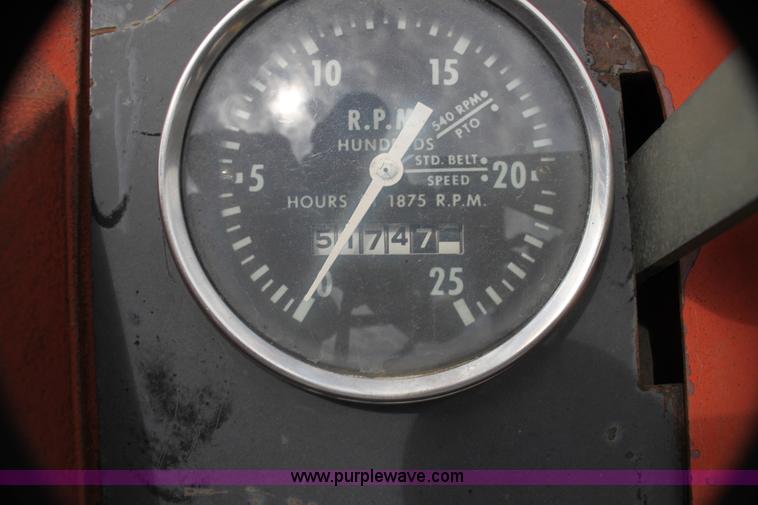 image for item E8498 Massey-Ferguson 180 tractor