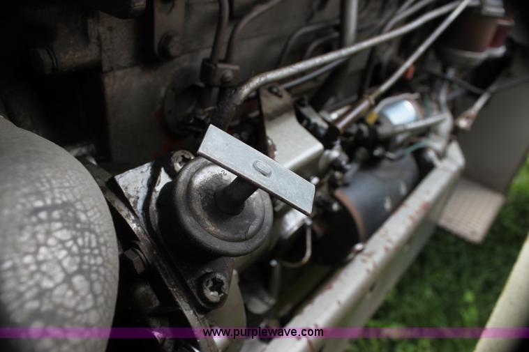 image for item E8498 Massey-Ferguson 180 tractor