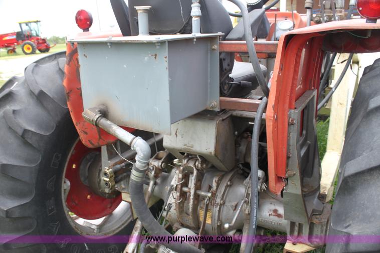 image for item E8498 Massey-Ferguson 180 tractor