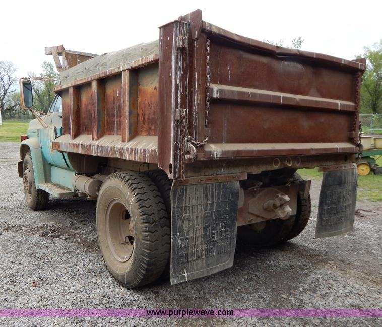 image for item G3189 1974 Chevrolet C60 dump truck