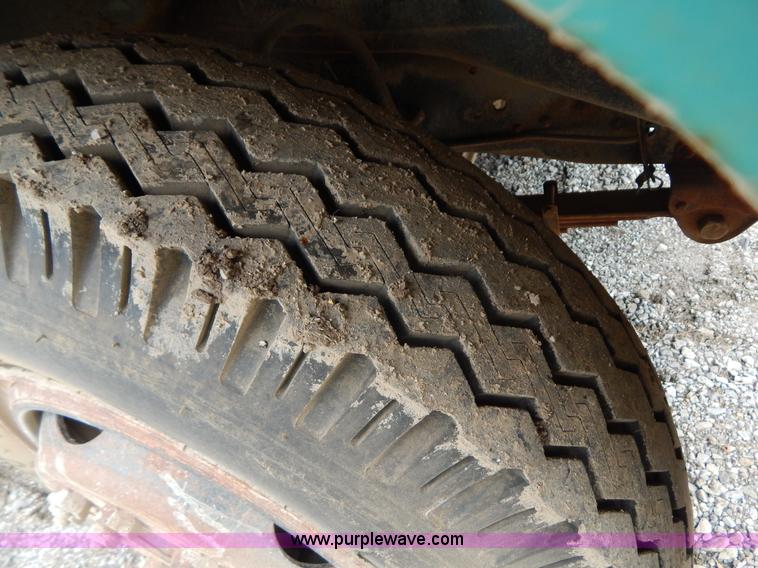 image for item G3189 1974 Chevrolet C60 dump truck