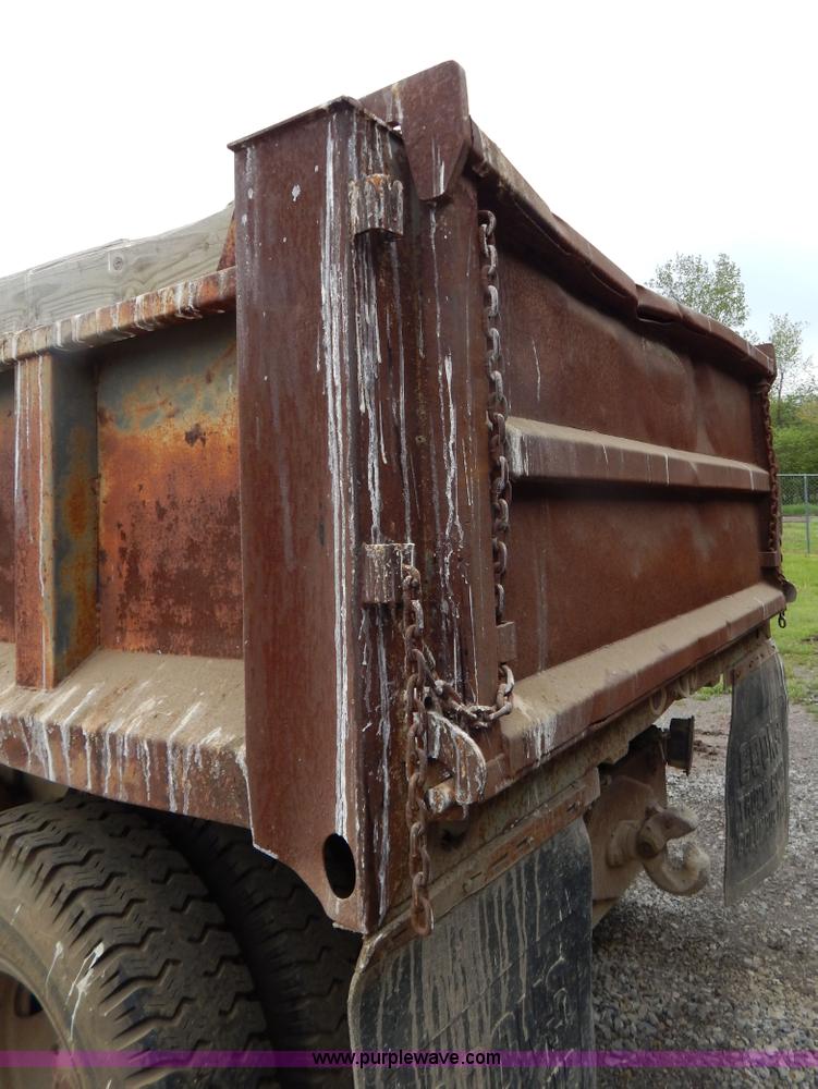 image for item G3189 1974 Chevrolet C60 dump truck