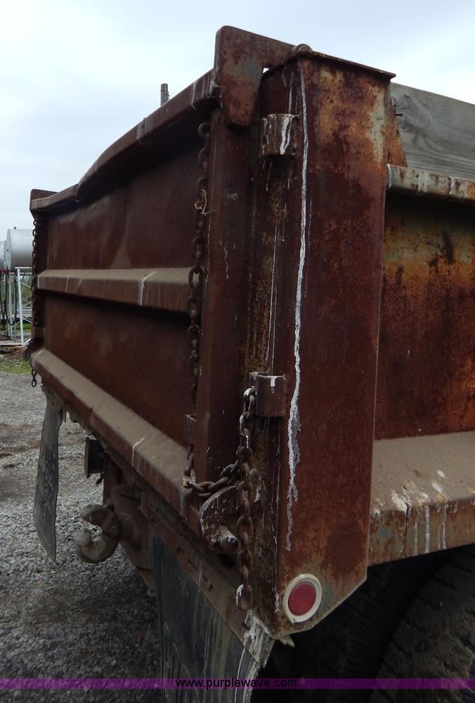 image for item G3189 1974 Chevrolet C60 dump truck