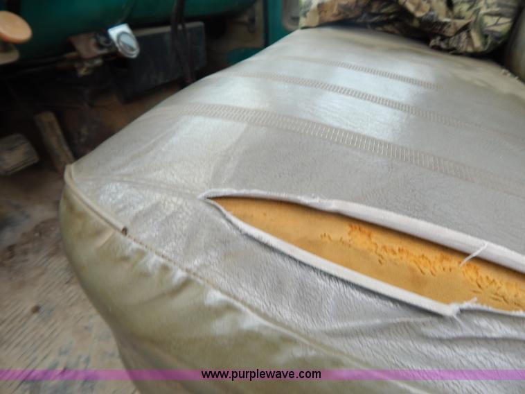 image for item G3189 1974 Chevrolet C60 dump truck