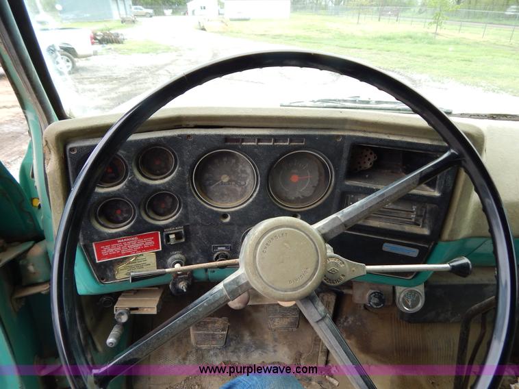 image for item G3189 1974 Chevrolet C60 dump truck