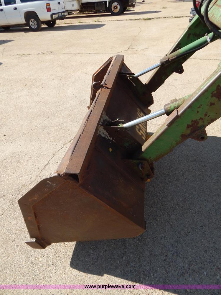 image for item G3220 John Deere 2010 tractor