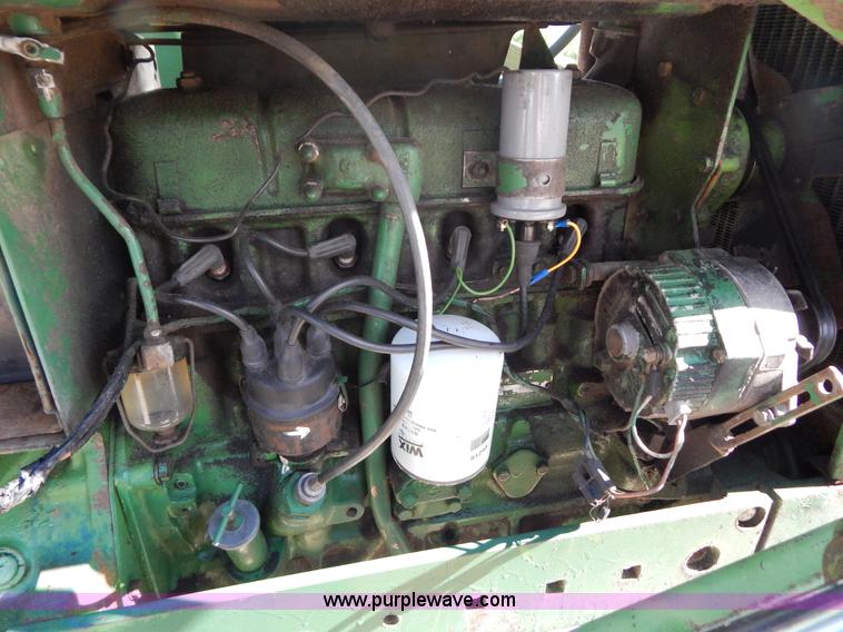 image for item G3220 John Deere 2010 tractor