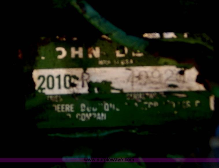 image for item G3220 John Deere 2010 tractor
