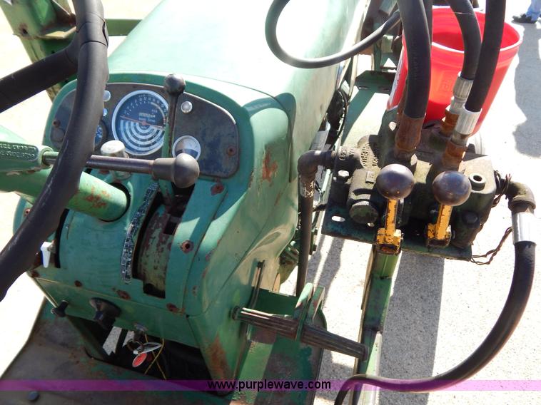 image for item G3220 John Deere 2010 tractor