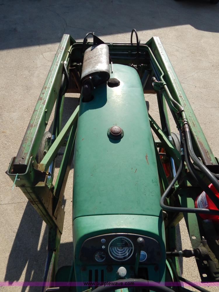 image for item G3220 John Deere 2010 tractor