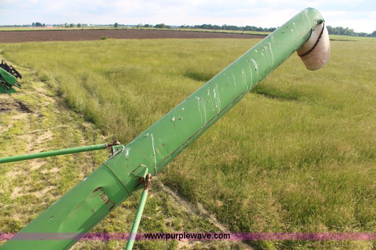 image for item G5078 1976 John Deere 4400 combine