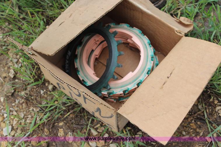 image for item G5082 John Deere 7000 planter