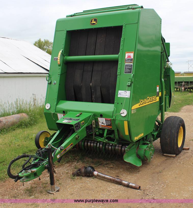 image for item G5083 John Deere 467 round baler