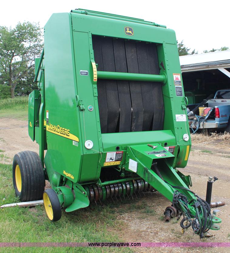 image for item G5083 John Deere 467 round baler