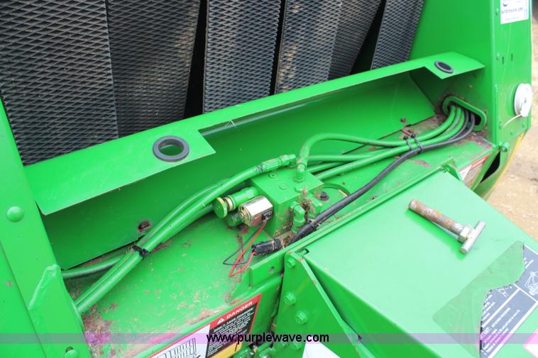 image for item G5083 John Deere 467 round baler
