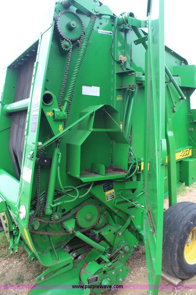 image for item G5083 John Deere 467 round baler