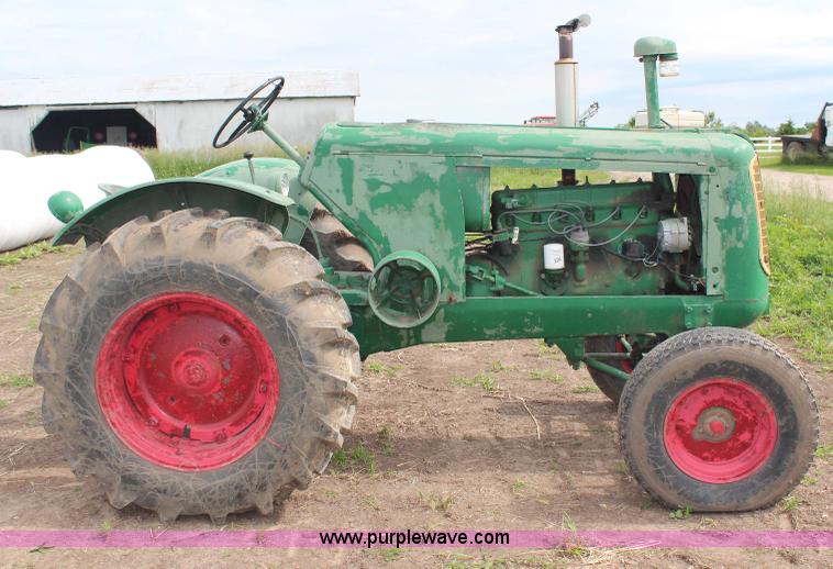 image for item G5112 1948 Oliver 88 Standard tractor