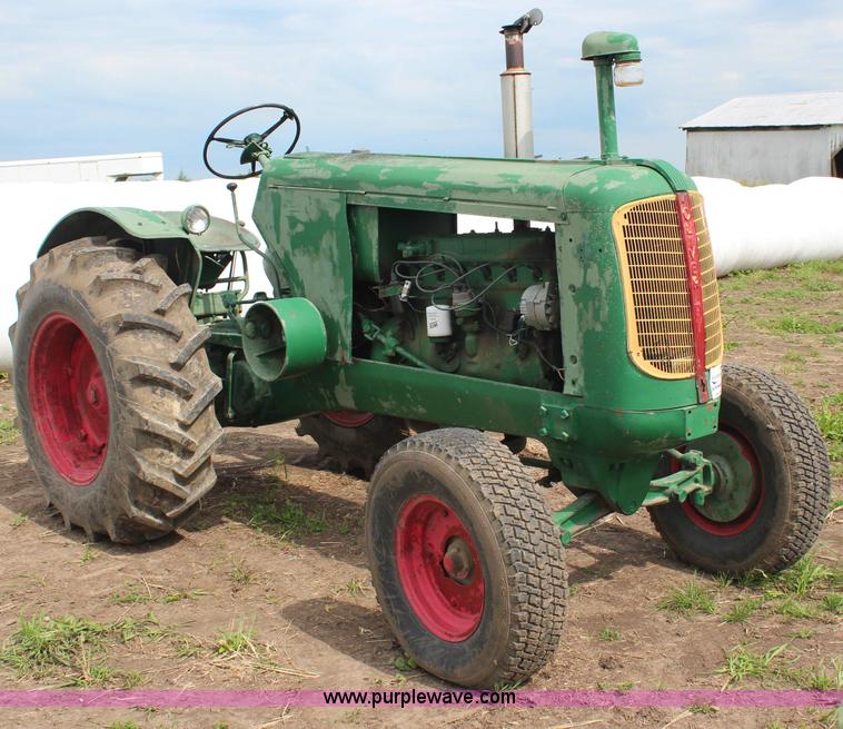 image for item G5112 1948 Oliver 88 Standard tractor