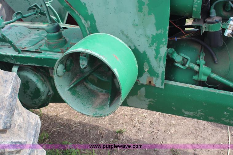 image for item G5112 1948 Oliver 88 Standard tractor