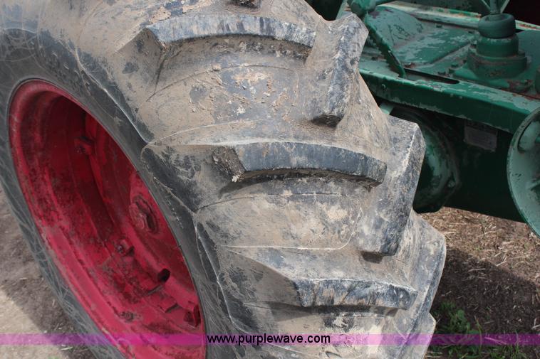 image for item G5112 1948 Oliver 88 Standard tractor