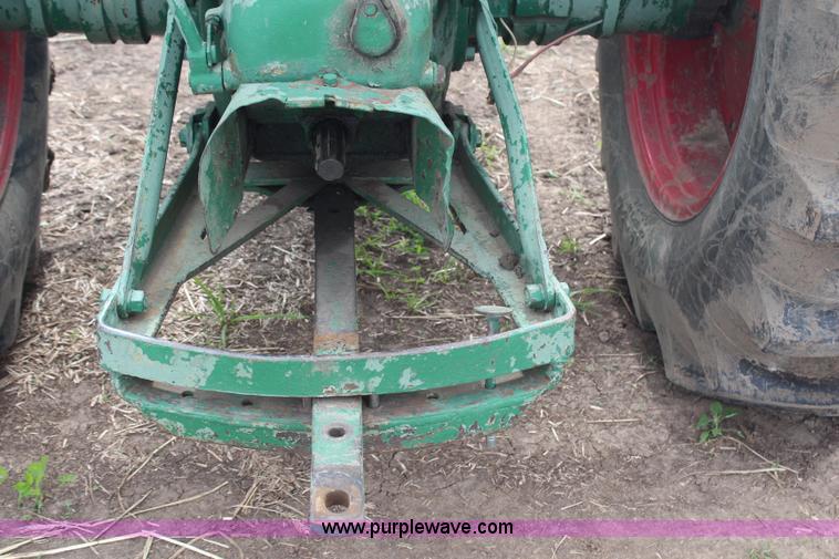 image for item G5112 1948 Oliver 88 Standard tractor